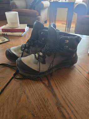 Salomon Vaya Mid GTX Hiking Boots Gore-Tex Women's 7.5 Gorpcore Black Green